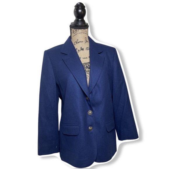 Pendleton Jackets & Blazers - Pendleton vintage navy blue petite blazer